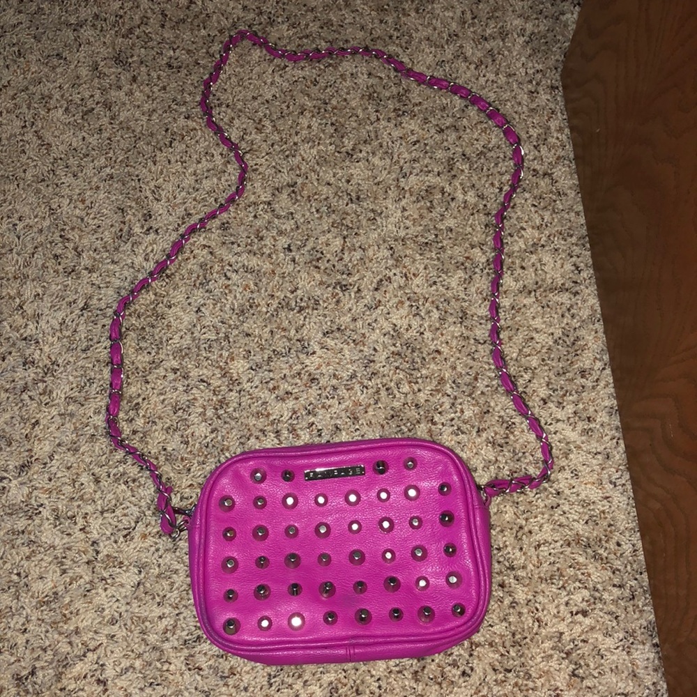 Never used purse-can be used as clutch or crossbody bag
